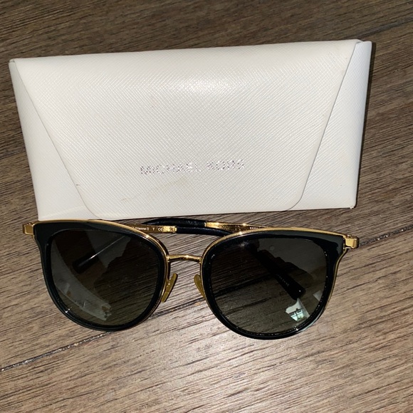 Michael Kors Shades - Picture 1 of 3